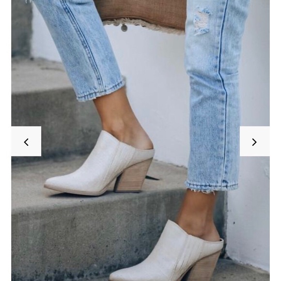 Enchant Metallic heeled Mule - Picture 2 of 5